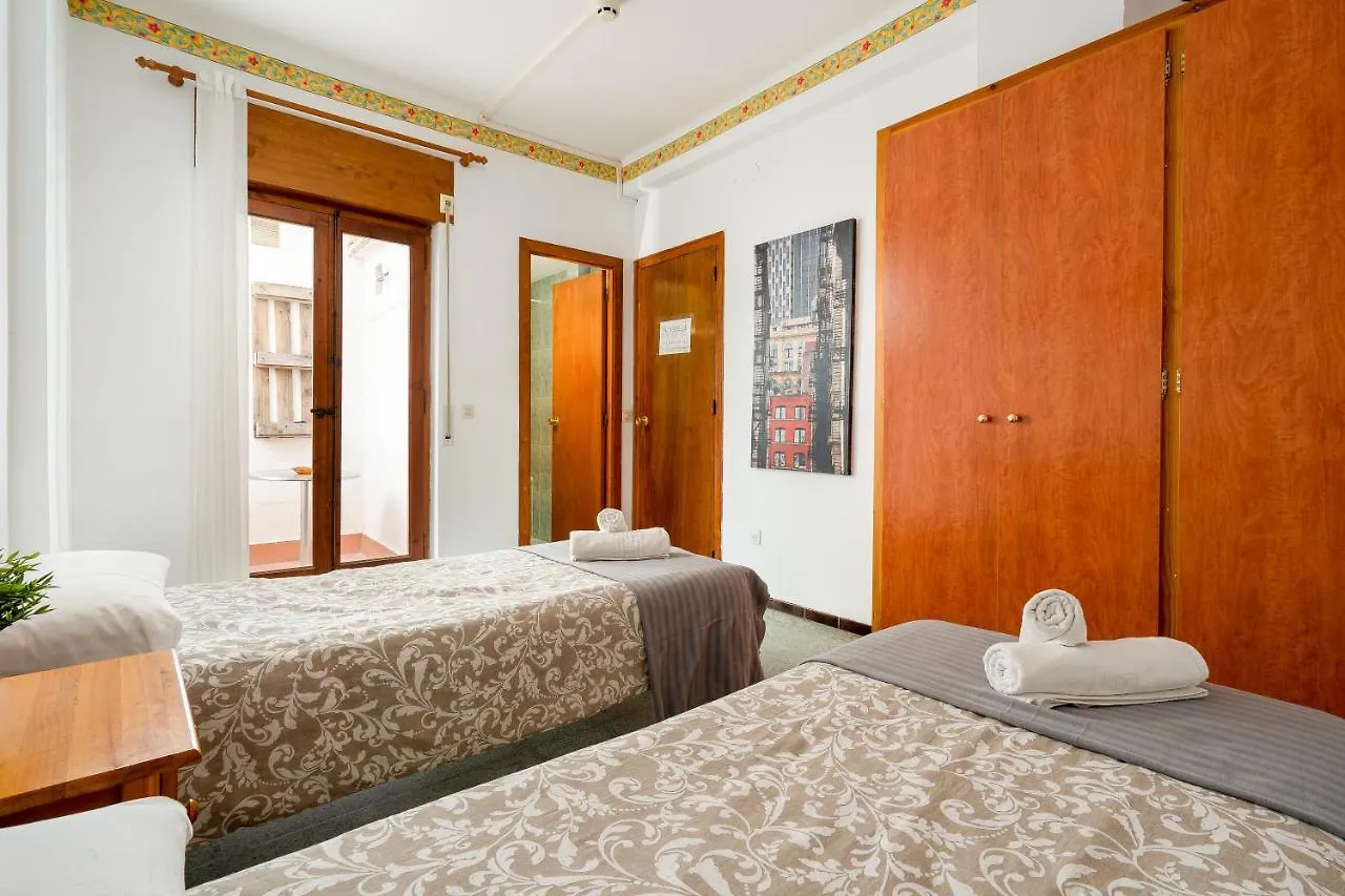 פלטחה ד'ארו Hostal La Marina ספרד